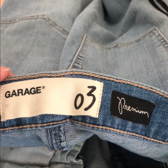 medium/light washed high waisted jeans with stripe - Picture 4 of 4